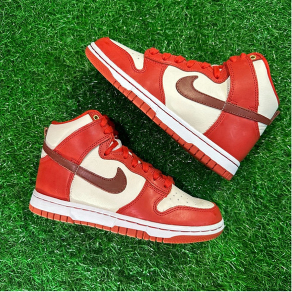 Nike Dunk High LXX Cinnabar SEND OFFERS - Picture 10 of 10